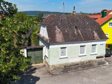 Weinviertler Landhaus mit großem Stadel in Unterretzbach