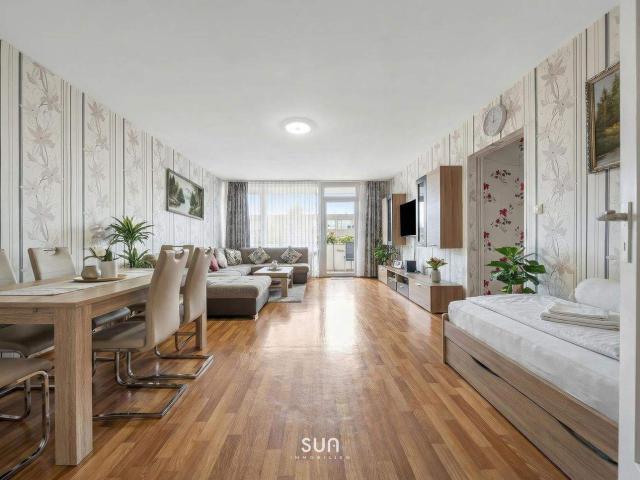 ZWISCHEN STADTWALD UND MAINUFER 3 Zimmer Wohnung mit Ostbalkon