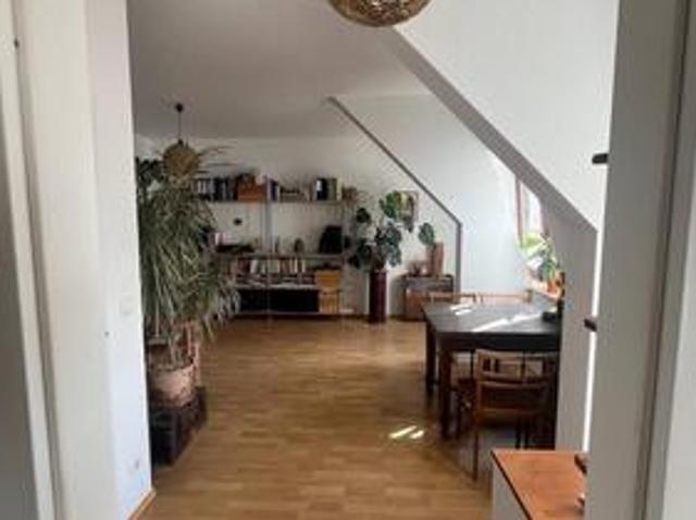 Zwischenmiete: Möbelierte Maisonette Wohnung DG 21.01. 31.07.27