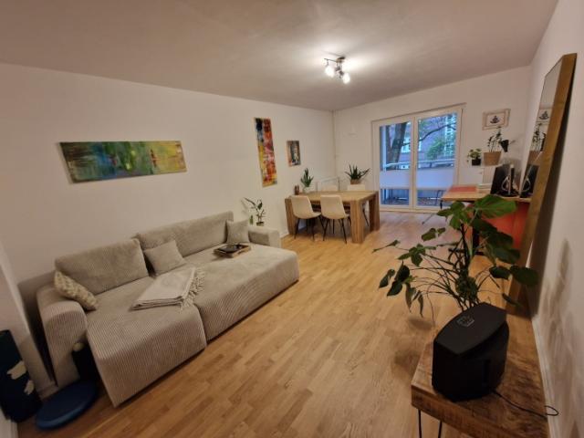 Zwischenmiete! Große 2 Zimmer Wohnung in Hamburg Barmbek