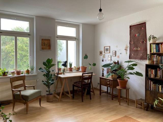 Zwischenmiete: Helle, gemütliche 2 Zimmer Wohnung