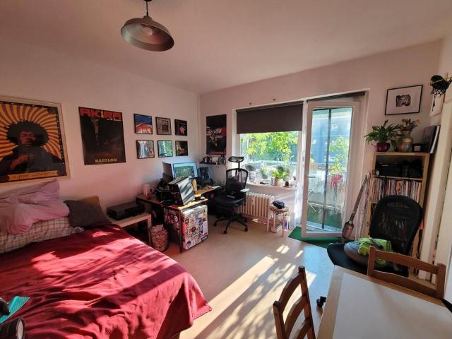 Zwischenmiete: WBS 1 Zimmer Wohnung mit Balkon, Reinickendorf
