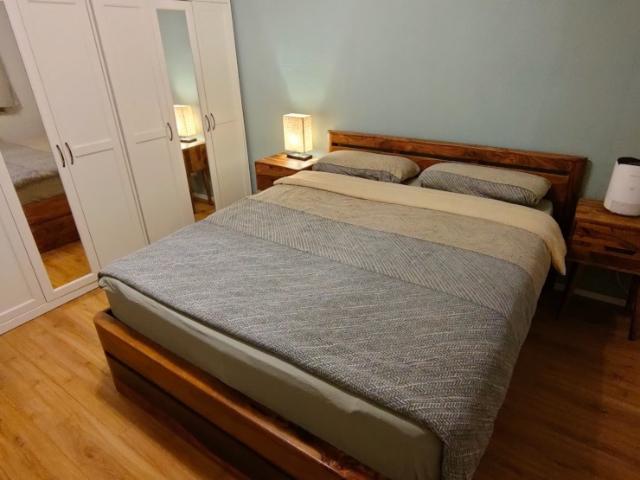 Zwischenmiete 12/26 Vollmöblierte gepflegte 60 qm Wohnung im EG mit Terrasse
