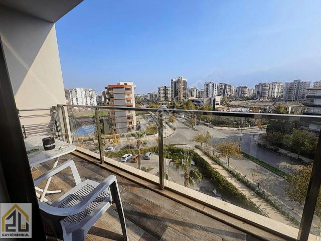 Zu Uraz Dan Ontan Sitesinde Kiralık 1+1 Eşyalı Daire
