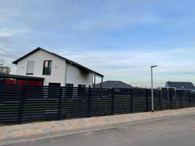 Zu Verkaufen 3 Schlafzimmer Haus Großpösna Deutschland DS98794356