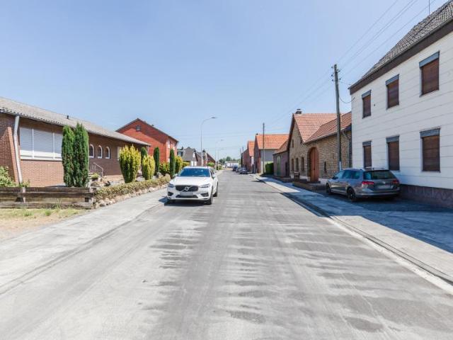 Zu Verkaufen 3 Schlafzimmer Haus Heinsberg, Rheinl Deutschland DS93042447