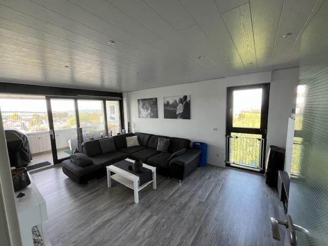 Zu Verkaufen 3 Schlafzimmer Wohnung Tamm Deutschland DS84774577