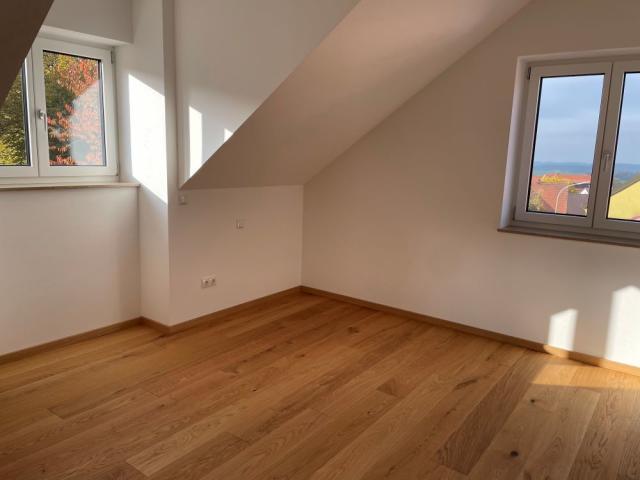 Zu Verkaufen 3 Schlafzimmer Wohnung Plößberg Deutschland DS86754431