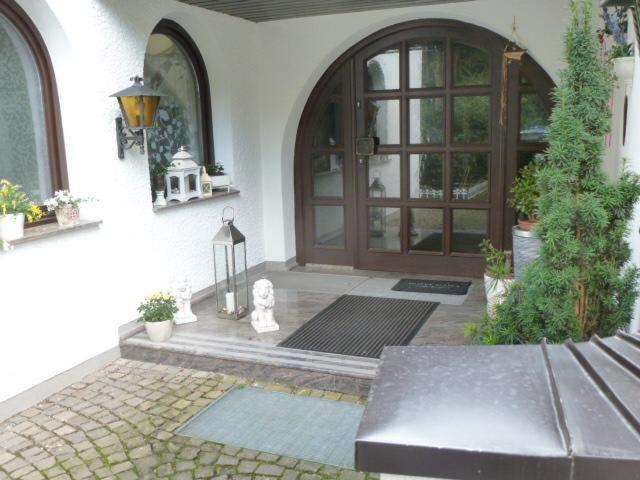 Zu Verkaufen 14 Schlafzimmer Haus Baldham Deutschland DS83342957