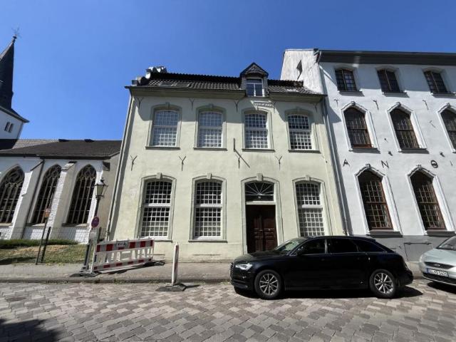 Zu Verkaufen 19 Schlafzimmer Haus Rheinberg Deutschland DS93141863