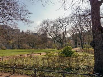 Bonhoefferplatz - Parkplatz, Aufzug