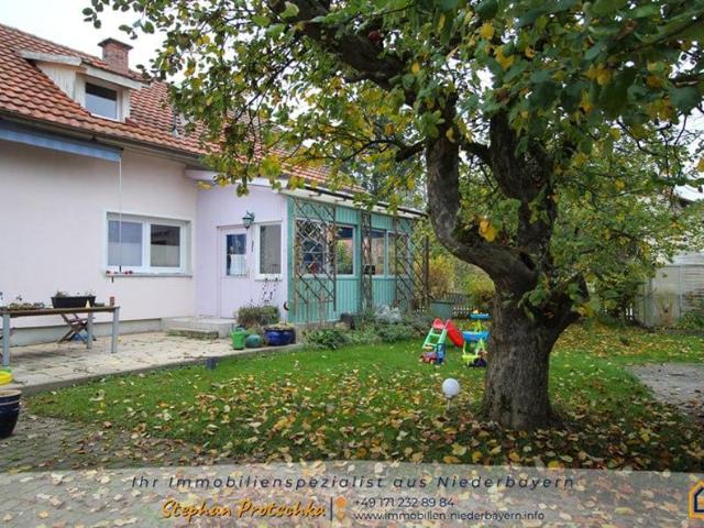 Zu Verkaufen 7 Schlafzimmer Haus Eichendorf Deutschland DS93287022