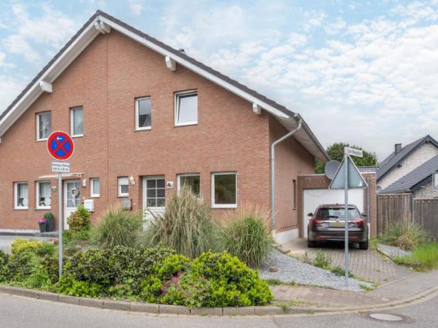 Zu Verkaufen 4 Schlafzimmer Haus Baesweiler Deutschland DS96275532