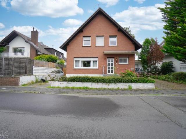 Zu Verkaufen 4 Schlafzimmer Haus Niederkassel Deutschland DS78790601