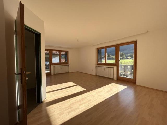 Zu Verkaufen 4 Schlafzimmer Wohnung Unterammergau Deutschland DS97011463