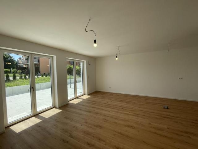 Zu Verkaufen 4 Schlafzimmer Wohnung Waidhaus Deutschland DS96275028