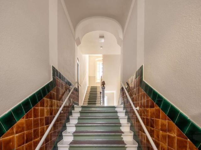 Zu Verkaufen 4 Schlafzimmer Wohnung Berlin Deutschland DS93109371