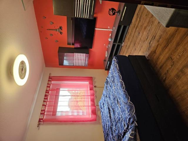 Zu Verkaufen 4 Schlafzimmer Wohnung Neunkirchen AUT DLS104897016