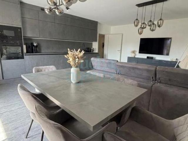 Zu Verkaufen 4 Schlafzimmer Wohnung Steiermark Steiermark DS103843911