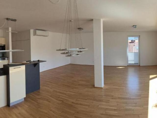 Zu Verkaufen 4 Schlafzimmer Wohnung Steiermark Steiermark DS105075016