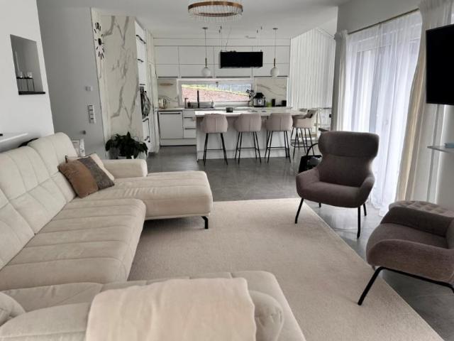 Zu Verkaufen 5 Schlafzimmer Haus Waldkappel Hessen DS92693693