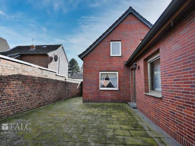 Zu Verkaufen 5 Schlafzimmer Haus Bergheim Fließsteden Deutschland DS92130643