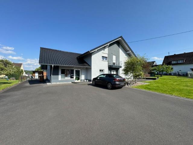 Zu Verkaufen 5 Schlafzimmer Haus Fürthen Deutschland DS98139769
