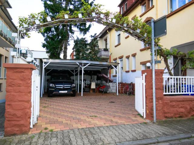 Zu Verkaufen 9 Schlafzimmer Haus Grünstadt / Asselheim Deutschland DS97240817