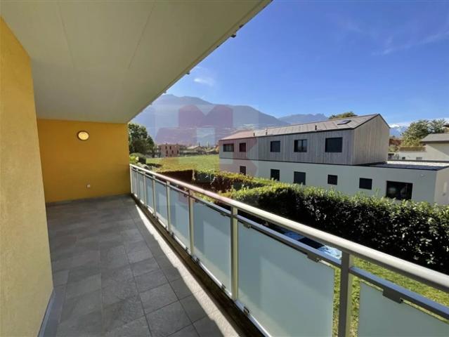 Zu Verkaufen Charmantes 4.5 Zimmer Apartment in Magnot