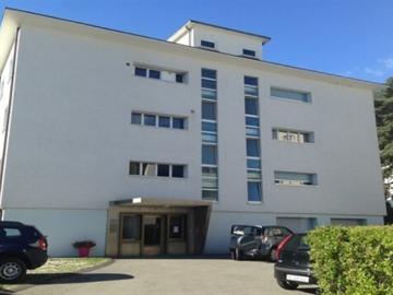 ZU VERKAUFEN MIXTUR ERTRAGSGEBÄUDE IN DER NÄHE DES KINDSKRANKENHAUSES MARTIGNY