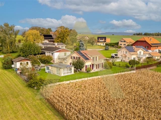 Zu verkaufen geräumiges Familienhaus 5min von Estavayer le Lac entfern