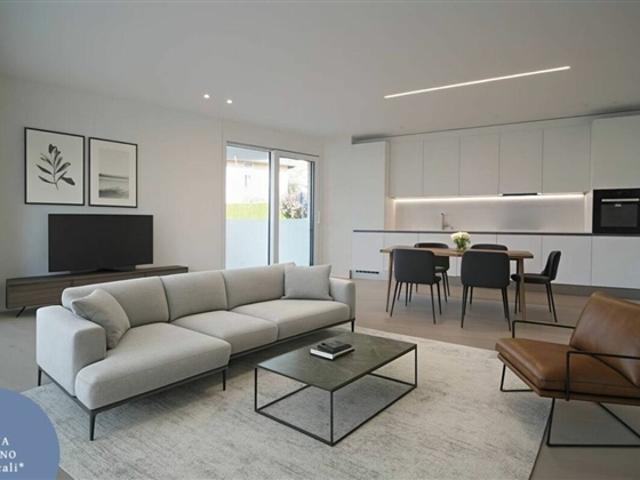 ZU VERKAUFEN IN MINUSIO NEUE ATTIKAWOHNUNG 4.5 Zimmer