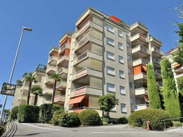 ZU VERKAUFEN IN MURALTO helle 1.5 Zimmerwohnung auf der 2. Etage auch als ZWEITWOHNSITZ