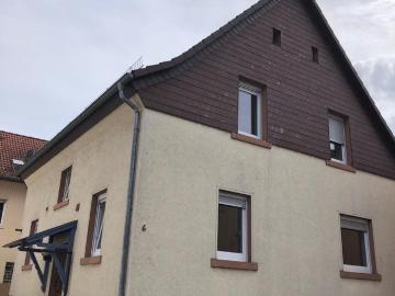 Zu verkaufen ist eine zwei Familien Haus in 61130Nidderau