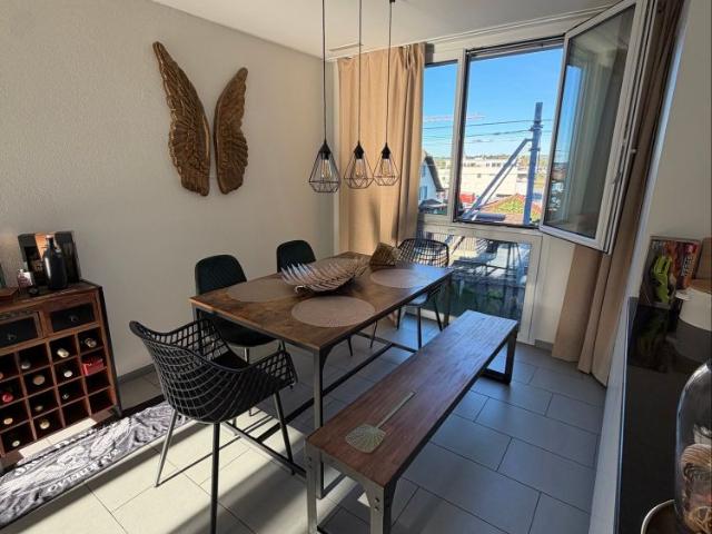 Zu Vermieten 3.5 Zimmer Helle, Moderne und Sonnige Wohnung