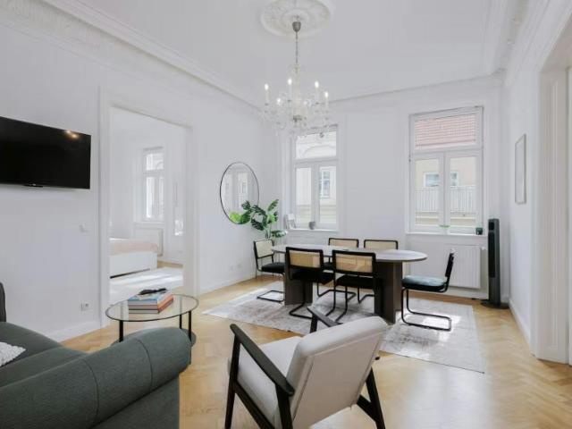 Zu Vermieten 3 Schlafzimmer Wohnung Vienna Vienna DS103771399