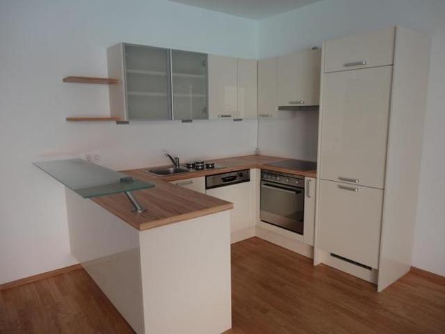 Zu Vermieten 3 Schlafzimmer Wohnung Breitstetten AUT DS105057376
