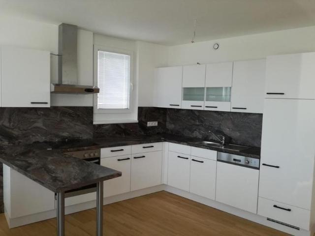 Zu Vermieten 3 Schlafzimmer Wohnung Schwechat AUT DS98453427
