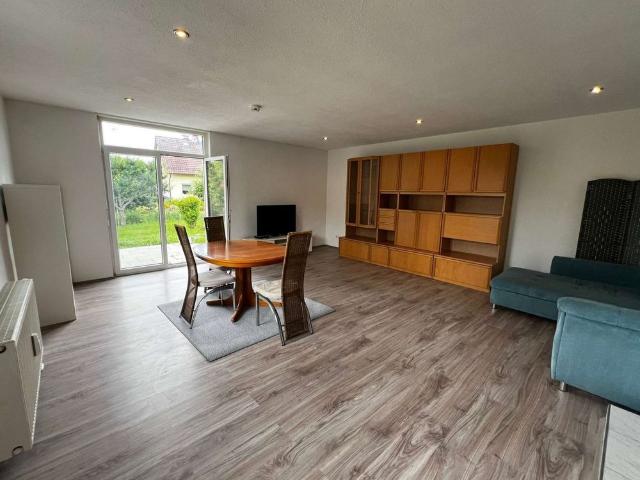 Zu vermieten: 1 Zimmer Wohnung mit Terrasse