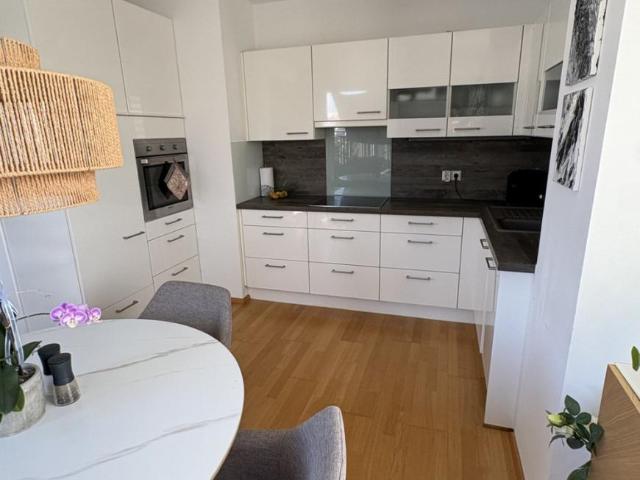 Zu Vermieten 1 Schlafzimmer Wohnung Vösendorf Vösendorf DS105644063