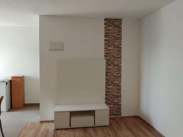 Zu Vermieten 1 Schlafzimmer Wohnung Diersbach AUT DS100369202