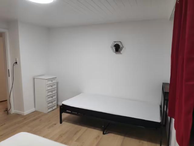 Zu Vermieten 1 Schlafzimmer Wohnung Horn Horn DLS97633519