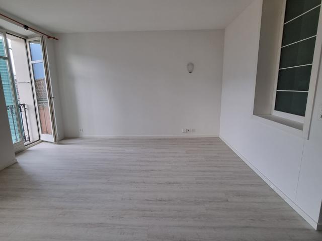 Zu vermieten 2.5 Zimmer Duplex Apartment in Ascona