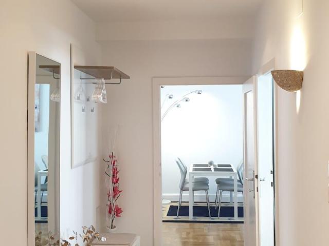 Zu Vermieten 2 Schlafzimmer Wohnung Vienna Vienna DS103120912