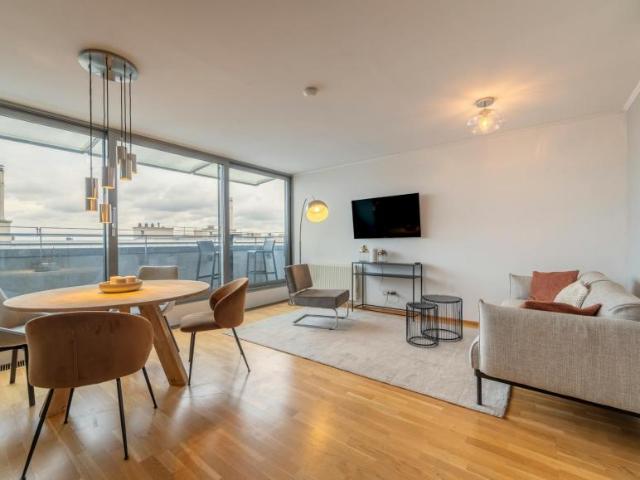 Zu Vermieten 2 Schlafzimmer Wohnung Vienna Vienna DS103740829