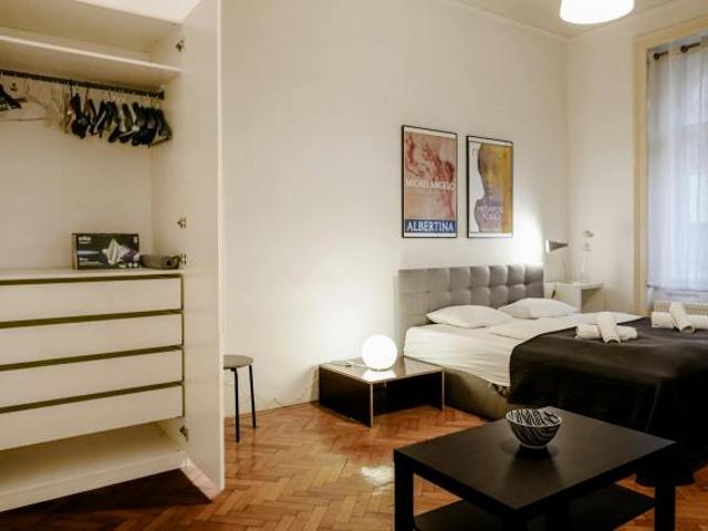 Zu Vermieten 2 Schlafzimmer Wohnung Vienna Vienna DS87394393
