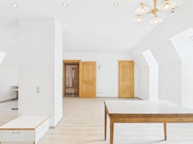 Zu Vermieten 4 Schlafzimmer Wohnung Niederösterreich Niederösterreich DS105054195