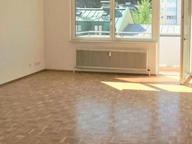 Zu Vermieten 4 Schlafzimmer Wohnung Salzburg Salzburg DS106034374