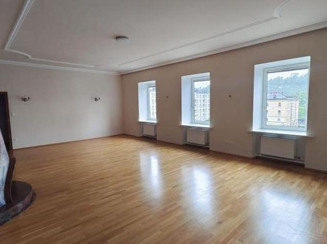 Zu Vermieten 5 Schlafzimmer Wohnung Salzburg Salzburg DS104867073