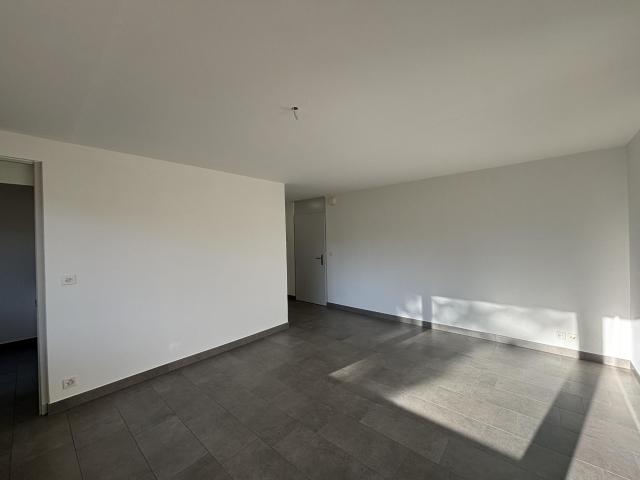 Zu vermieten: charmante 3 Zimmer Wohnung – Le Landeron